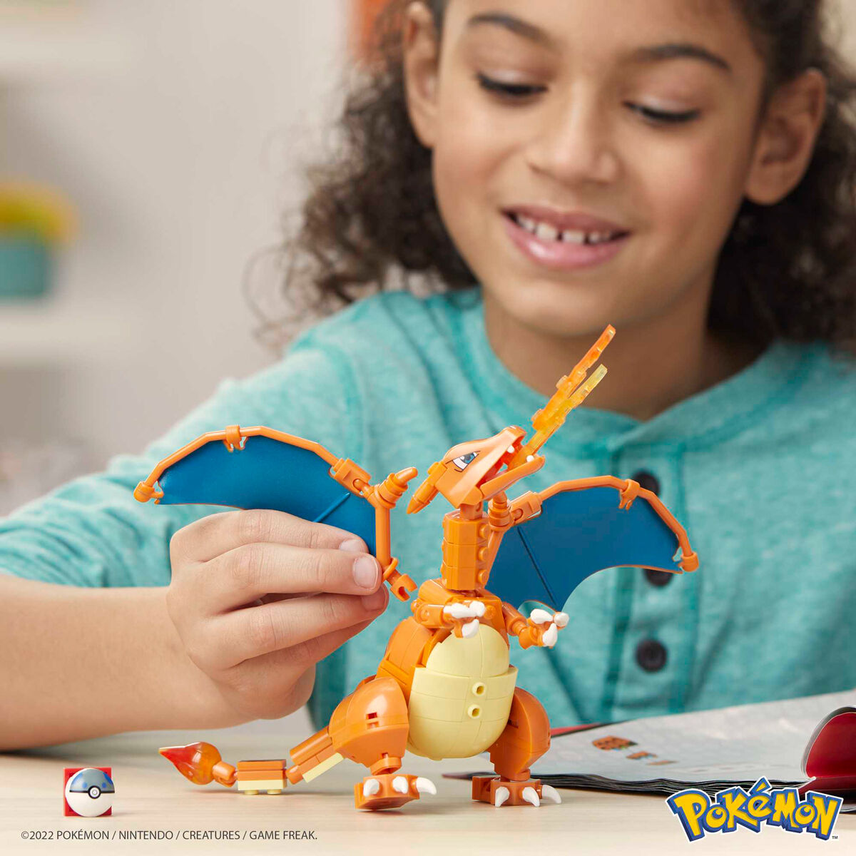 Pokemon Charizard MEGA Construx PokéLotas